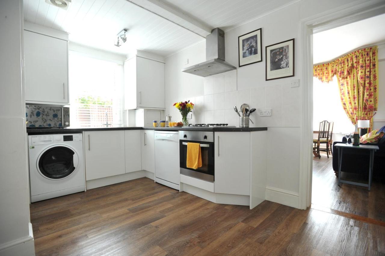 Beechurst Serviced Apartments Cheltenham Extérieur photo